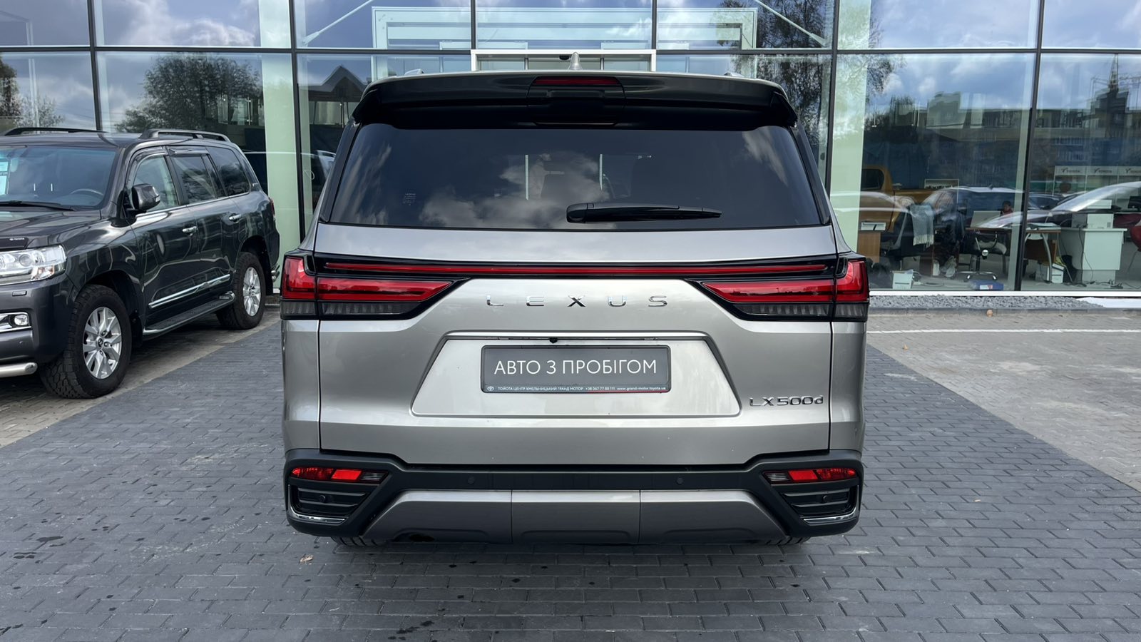 Lexus LX 2025 року з пробігом 32697 км, Універсал, Тойота Центр Хмельницький "Гранд Мотор", м.Хмельницький - 5607000 ГРН | Фото № 4