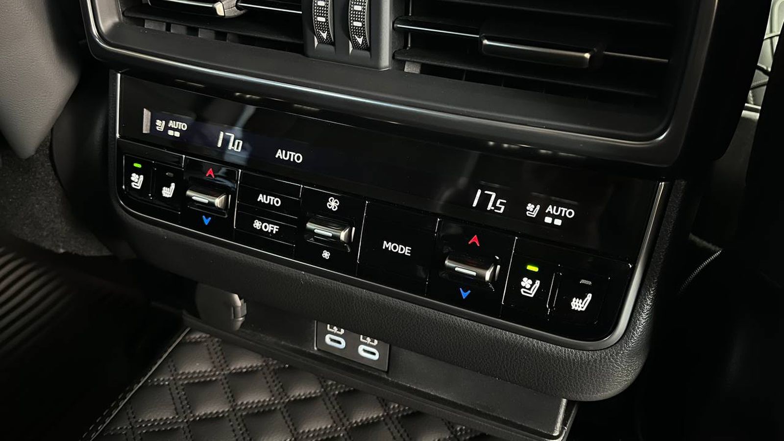 Lexus LX 2025 року з пробігом 32697 км, Універсал, Тойота Центр Хмельницький "Гранд Мотор", м.Хмельницький - 5607000 ГРН | Фото № 11