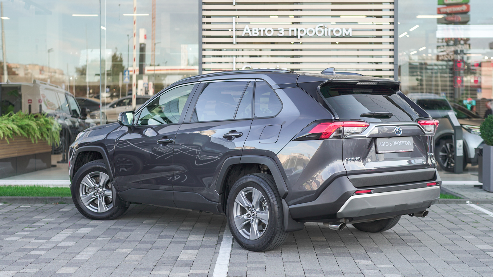 Toyota RAV4 2023 року, Універсал, Тойота Центр Львів "Діамант", м.Львів | Фото № 2 Toyota RAV4 2023 року з пробігом 123122 км, Універсал, Тойота Центр Львів "Діамант", м.Львів - 1578500 ГРН | Фото № 2