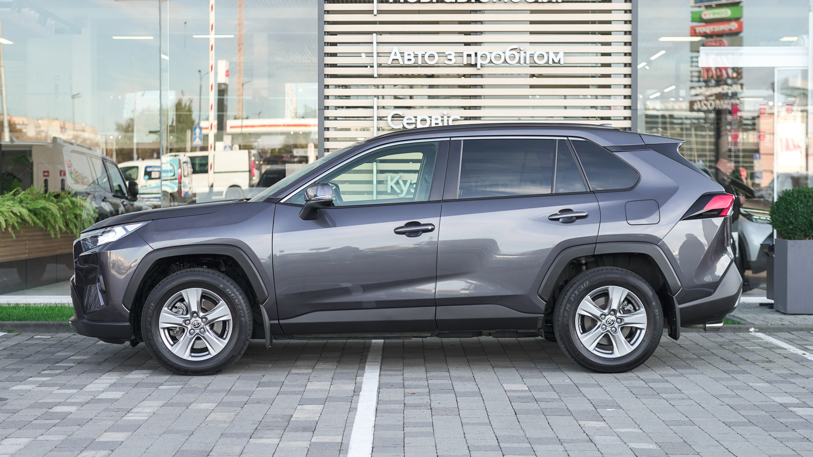 Toyota RAV4 2023 року, Універсал, Тойота Центр Львів "Діамант", м.Львів | Фото № 3 Toyota RAV4 2023 року з пробігом 123122 км, Універсал, Тойота Центр Львів "Діамант", м.Львів - 1578500 ГРН | Фото № 3