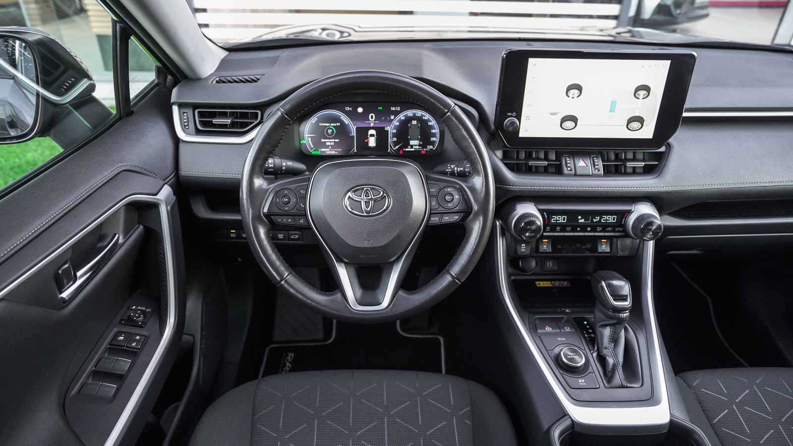 Toyota RAV4 2023 року, Універсал, Тойота Центр Львів "Діамант", м.Львів | Фото № 9 Toyota RAV4 2023 року з пробігом 123122 км, Універсал, Тойота Центр Львів "Діамант", м.Львів - 1578500 ГРН | Фото № 9