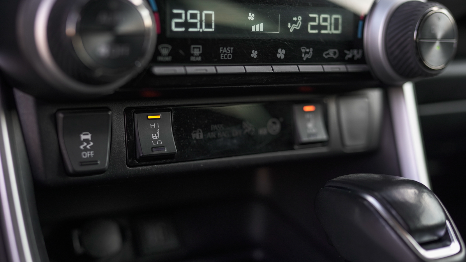 Toyota RAV4 2023 року, Універсал, Тойота Центр Львів "Діамант", м.Львів | Фото № 26 Toyota RAV4 2023 року з пробігом 123122 км, Універсал, Тойота Центр Львів "Діамант", м.Львів - 1578500 ГРН | Фото № 26