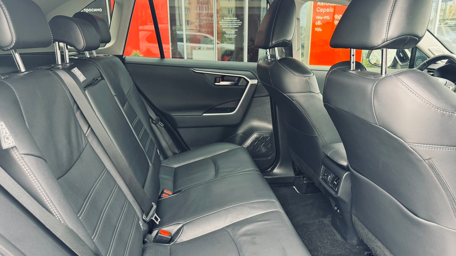 Toyota RAV4 2021 року, Універсал, Тойота Центр Івано-Франківськ "Класик-Авто", м.Івано-Франківськ | Фото № 7 Toyota RAV4 2021 року з пробігом 69898 км, Універсал, Тойота Центр Івано-Франківськ "Класик-Авто", м.Івано-Франківськ - 1768000 ГРН | Фото № 7