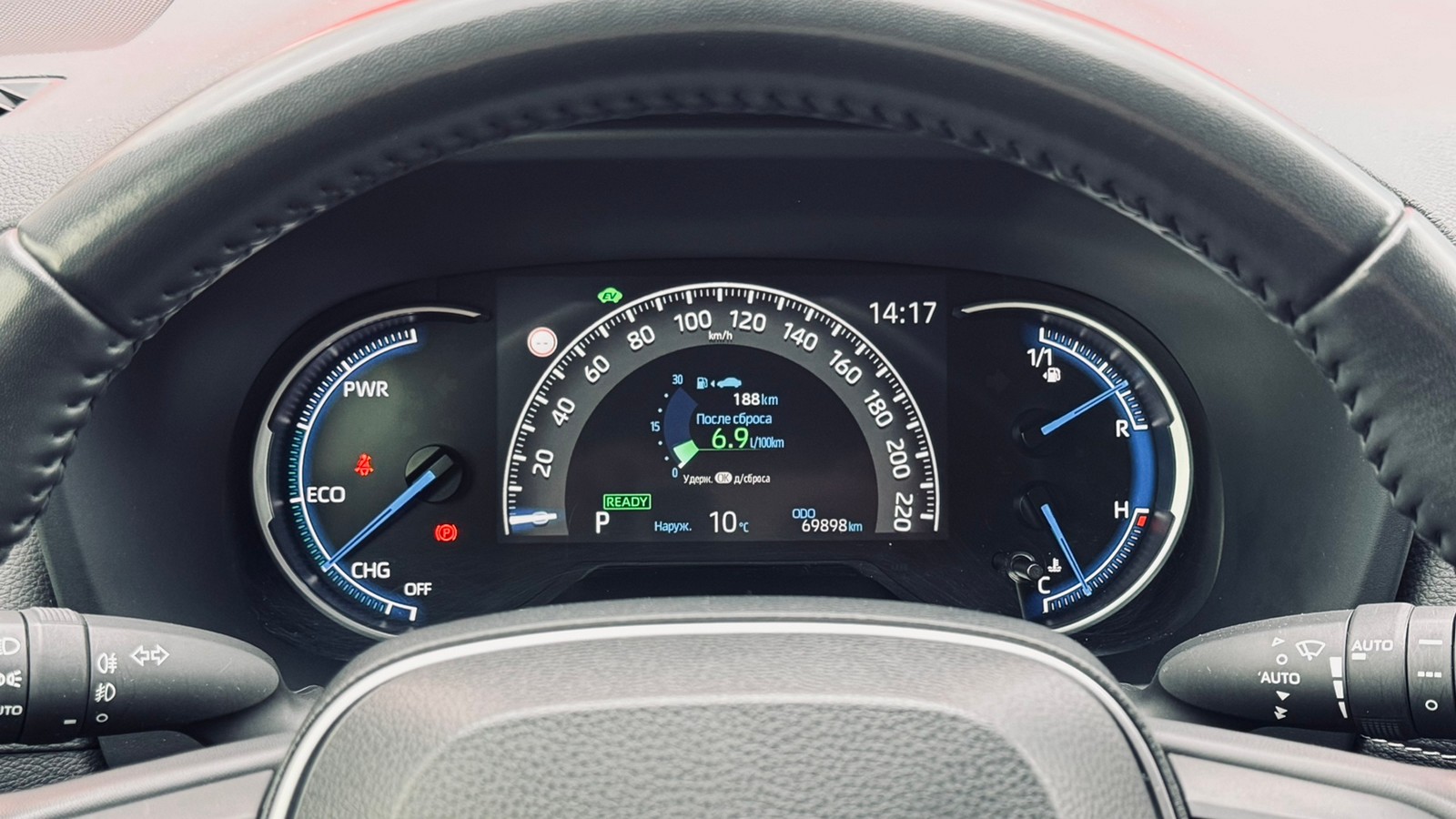 Toyota RAV4 2021 року, Універсал, Тойота Центр Івано-Франківськ "Класик-Авто", м.Івано-Франківськ | Фото № 14 Toyota RAV4 2021 року з пробігом 69898 км, Універсал, Тойота Центр Івано-Франківськ "Класик-Авто", м.Івано-Франківськ - 1768000 ГРН | Фото № 14