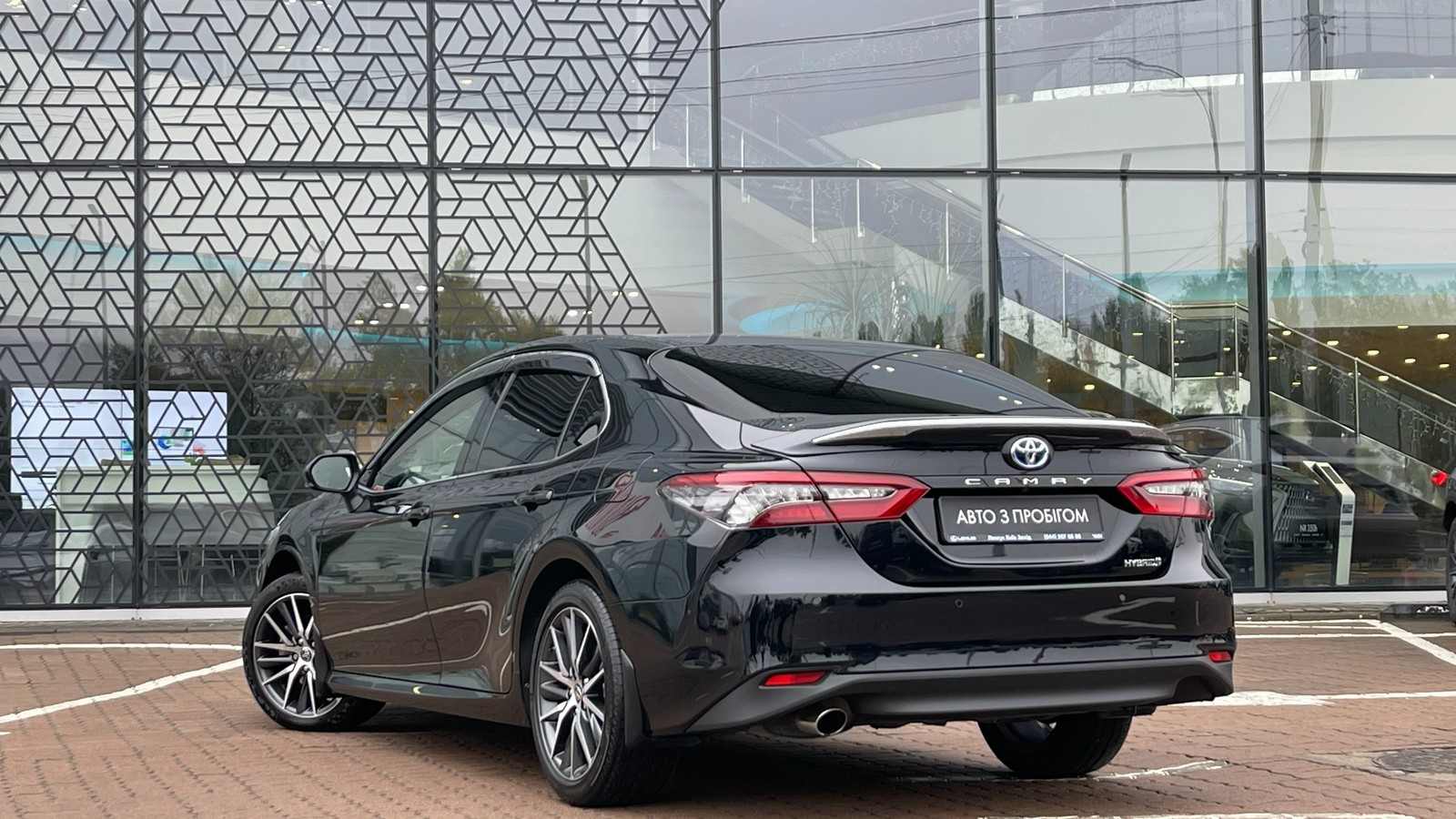 Toyota CAMRY 2023 року з пробігом 155000 км, Седан, Лексус Київ Захід, м.Київ - 1370000 ГРН | Фото № 2
