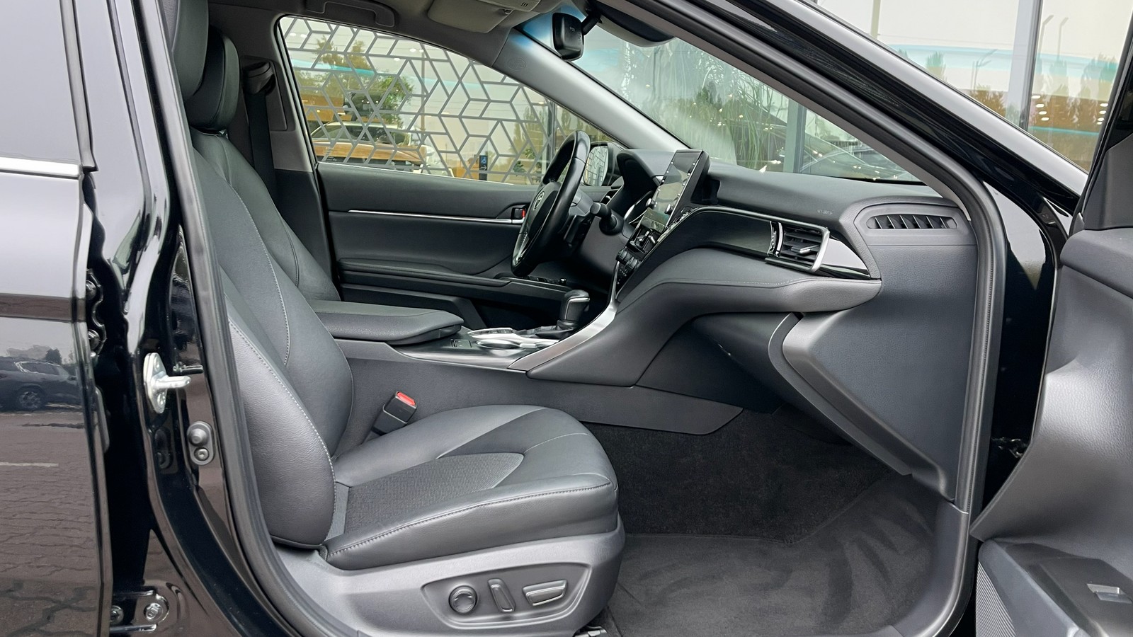 Toyota CAMRY 2023 року з пробігом 155000 км, Седан, Лексус Київ Захід, м.Київ - 1370000 ГРН | Фото № 6