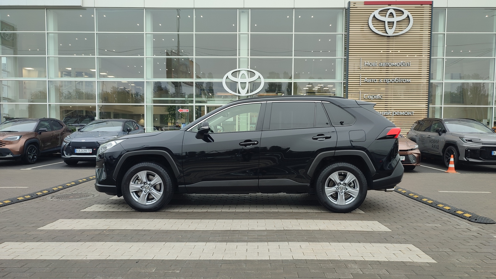 Toyota RAV4 2023 року з пробігом 65017 км, Універсал, Тойота Центр Київ "ВіДі Автострада", м.Київ - 1610000 ГРН | Фото № 3