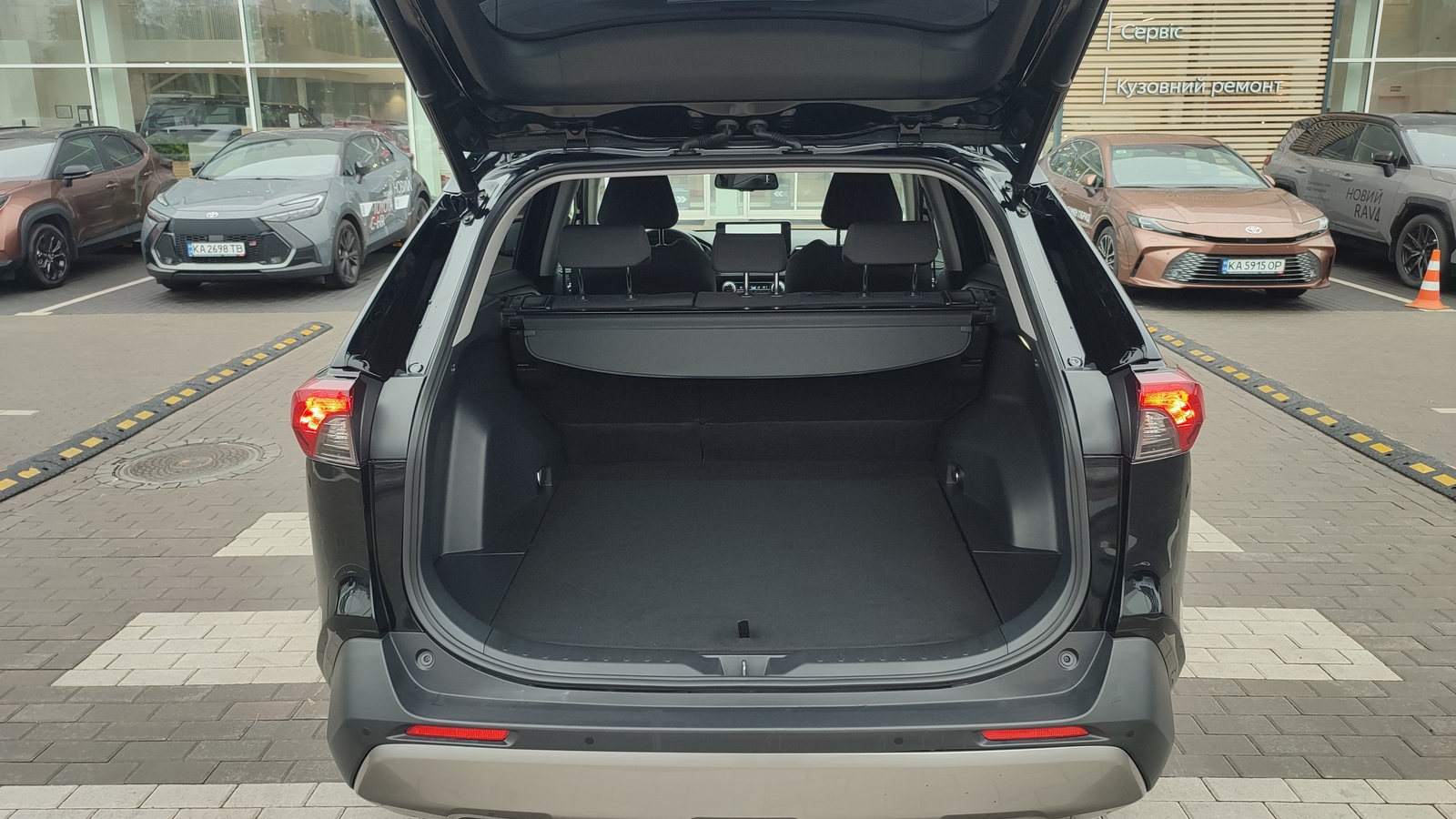 Toyota RAV4 2023 року з пробігом 65017 км, Універсал, Тойота Центр Київ "ВіДі Автострада", м.Київ - 1610000 ГРН | Фото № 10