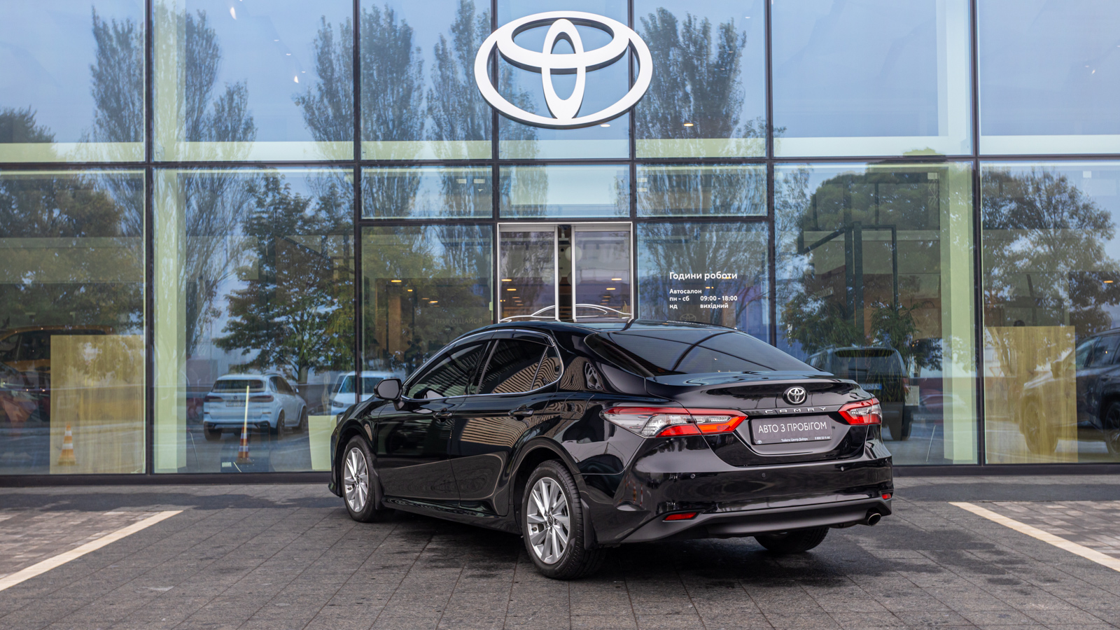 Toyota CAMRY 2021 року з пробігом 133126 км, Седан, Тойота Центр Дніпро "Алмаз Мотор" на Запорізькому шосе, м.Дніпро - 1200000 ГРН | Фото № 2