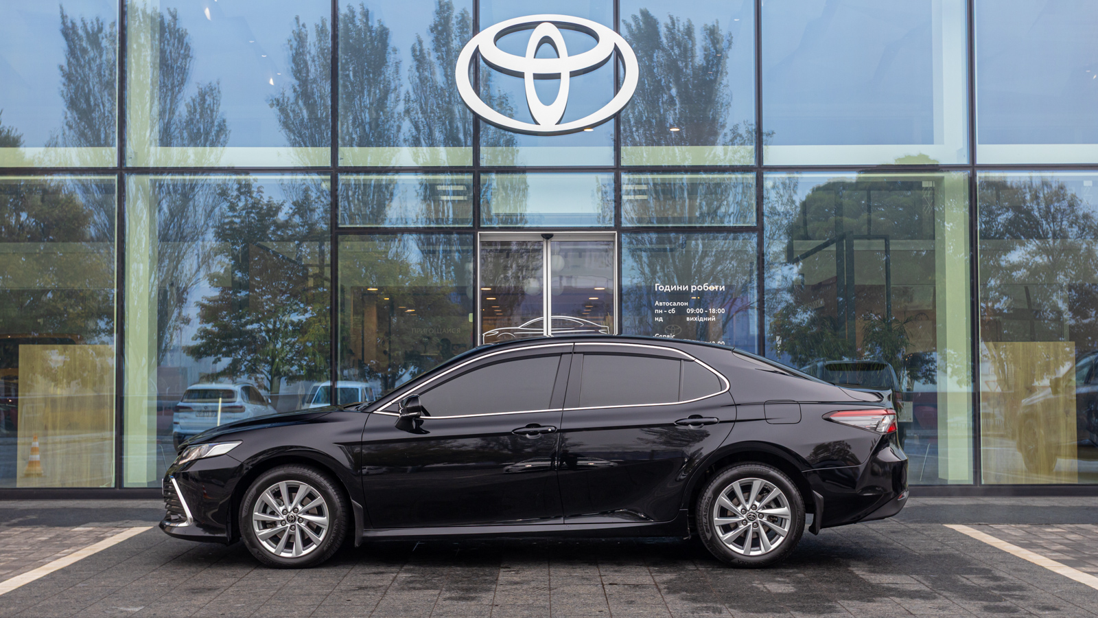 Toyota CAMRY 2021 року з пробігом 133126 км, Седан, Тойота Центр Дніпро "Алмаз Мотор" на Запорізькому шосе, м.Дніпро - 1200000 ГРН | Фото № 3