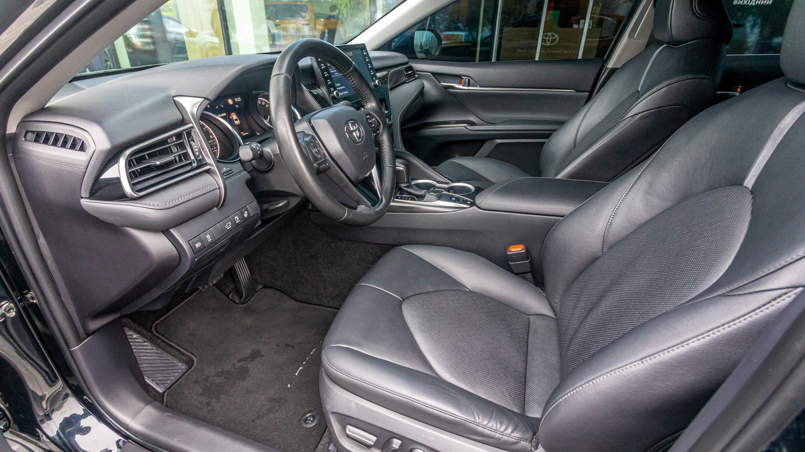 Toyota CAMRY 2021 року з пробігом 133126 км, Седан, Тойота Центр Дніпро "Алмаз Мотор" на Запорізькому шосе, м.Дніпро - 1200000 ГРН | Фото № 12