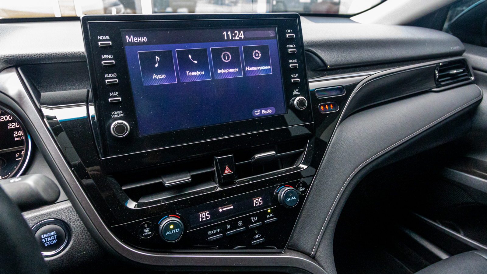 Toyota CAMRY 2021 року з пробігом 133126 км, Седан, Тойота Центр Дніпро "Алмаз Мотор" на Запорізькому шосе, м.Дніпро - 1200000 ГРН | Фото № 15