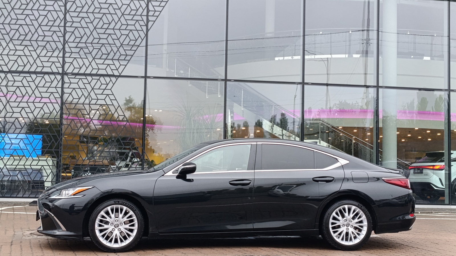 Lexus ES 2020 року, Седан, Лексус Київ Захід, м.Київ | Фото № 3 Lexus ES 2020 року з пробігом 108800 км, Седан, Лексус Київ Захід, м.Київ - 1450000 ГРН | Фото № 3