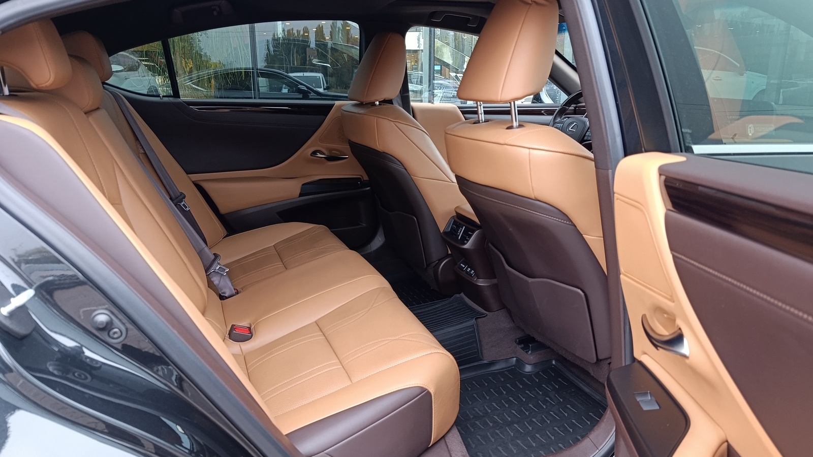Lexus ES 2020 року, Седан, Лексус Київ Захід, м.Київ | Фото № 7 Lexus ES 2020 року з пробігом 108800 км, Седан, Лексус Київ Захід, м.Київ - 1450000 ГРН | Фото № 7