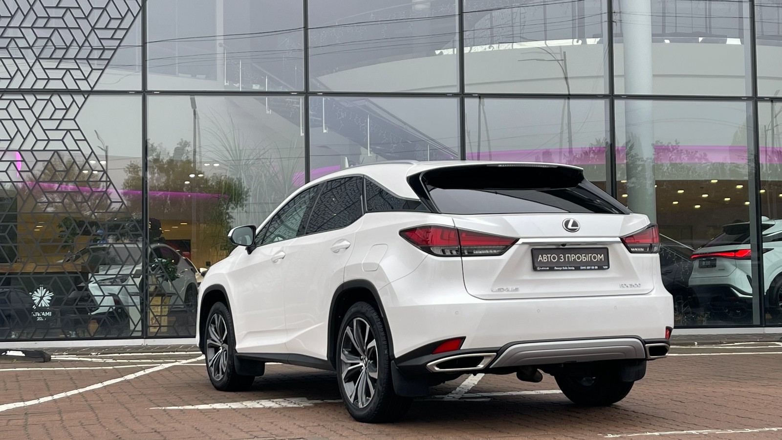 Lexus RX 2021 року з пробігом 90618 км, Універсал, Лексус Київ Захід, м.Київ - 1750000 ГРН | Фото № 2