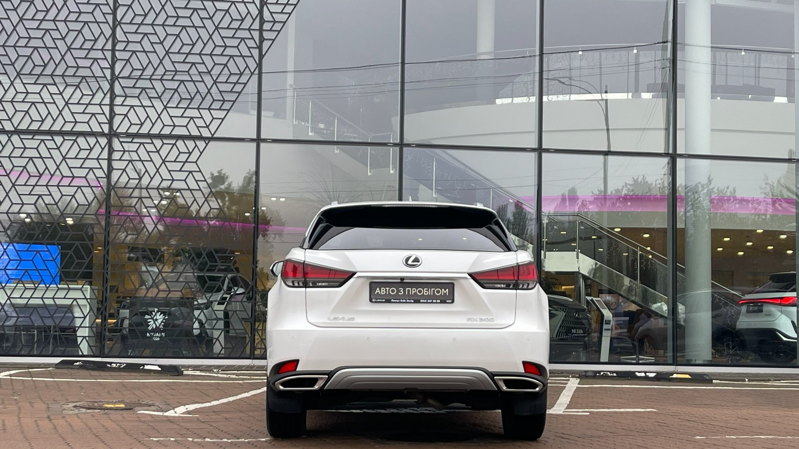 Lexus RX 2021 року з пробігом 90618 км, Універсал, Лексус Київ Захід, м.Київ - 1750000 ГРН | Фото № 4