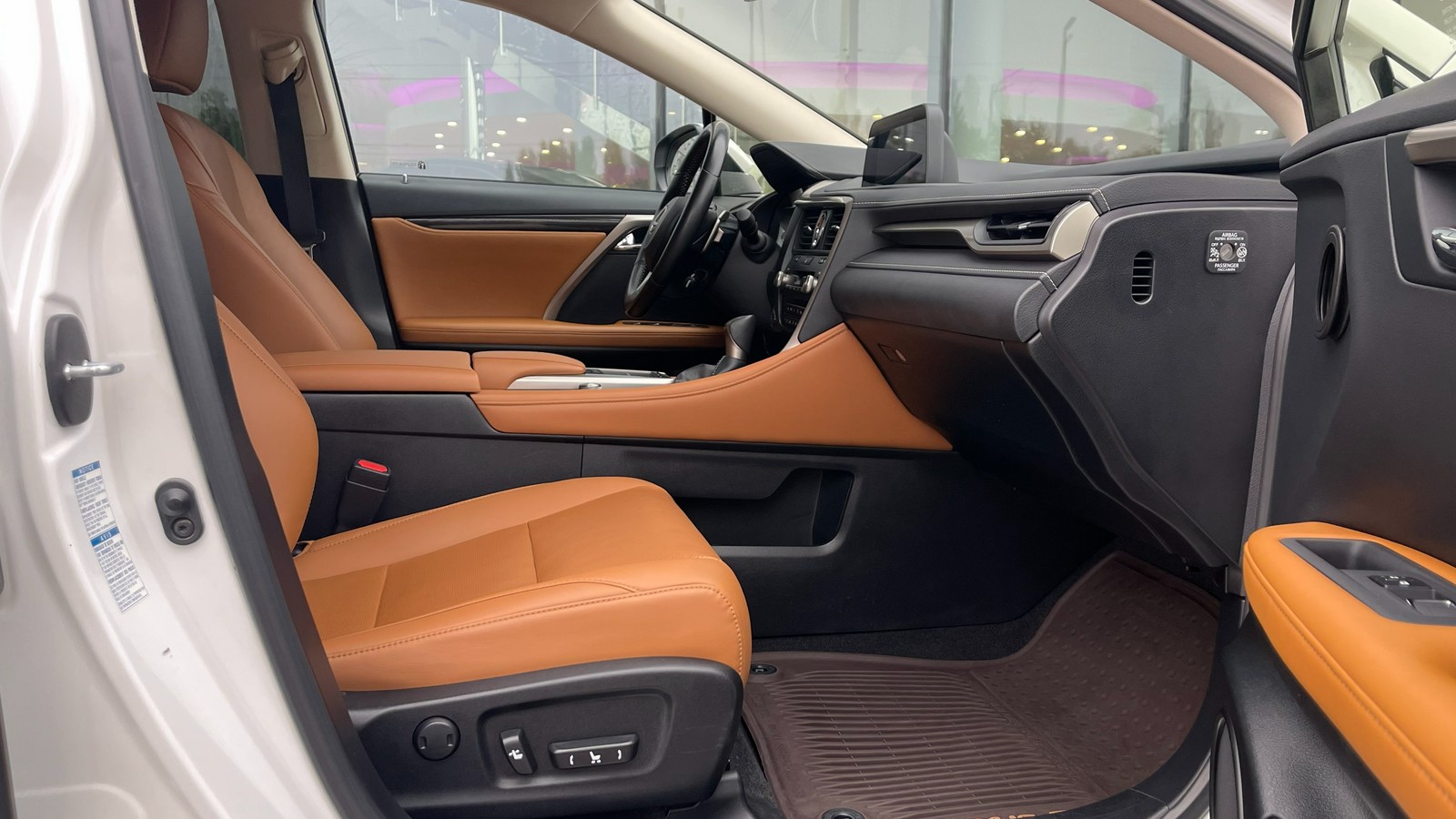 Lexus RX 2021 року з пробігом 90618 км, Універсал, Лексус Київ Захід, м.Київ - 1750000 ГРН | Фото № 6