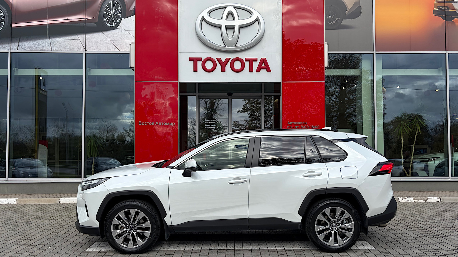 Toyota RAV4 2024 року, Універсал, Тойота Центр Запоріжжя "Восток Автомир", м.Запоріжжя | Фото № 3 Toyota RAV4 2024 року з пробігом 34341 км, Універсал, Тойота Центр Запоріжжя "Восток Автомир", м.Запоріжжя - 1984400 ГРН | Фото № 3