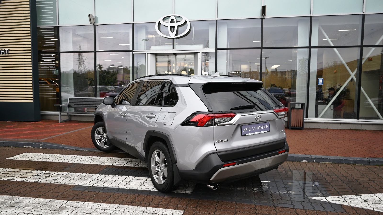 Toyota RAV4 2023 року з пробігом 149685 км, Універсал, Тойота Центр Київ "Сіті Плаза", м.Київ - 1217000 ГРН | Фото № 2