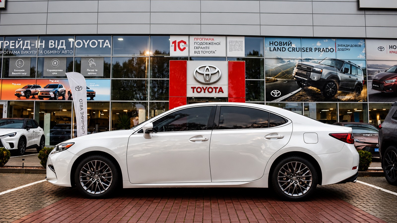 Lexus ES 2018 року з пробігом 85155 км, Седан, Тойота Центр Житомир "Стар - Кар", м.Житомир - 1053000 ГРН | Фото № 3