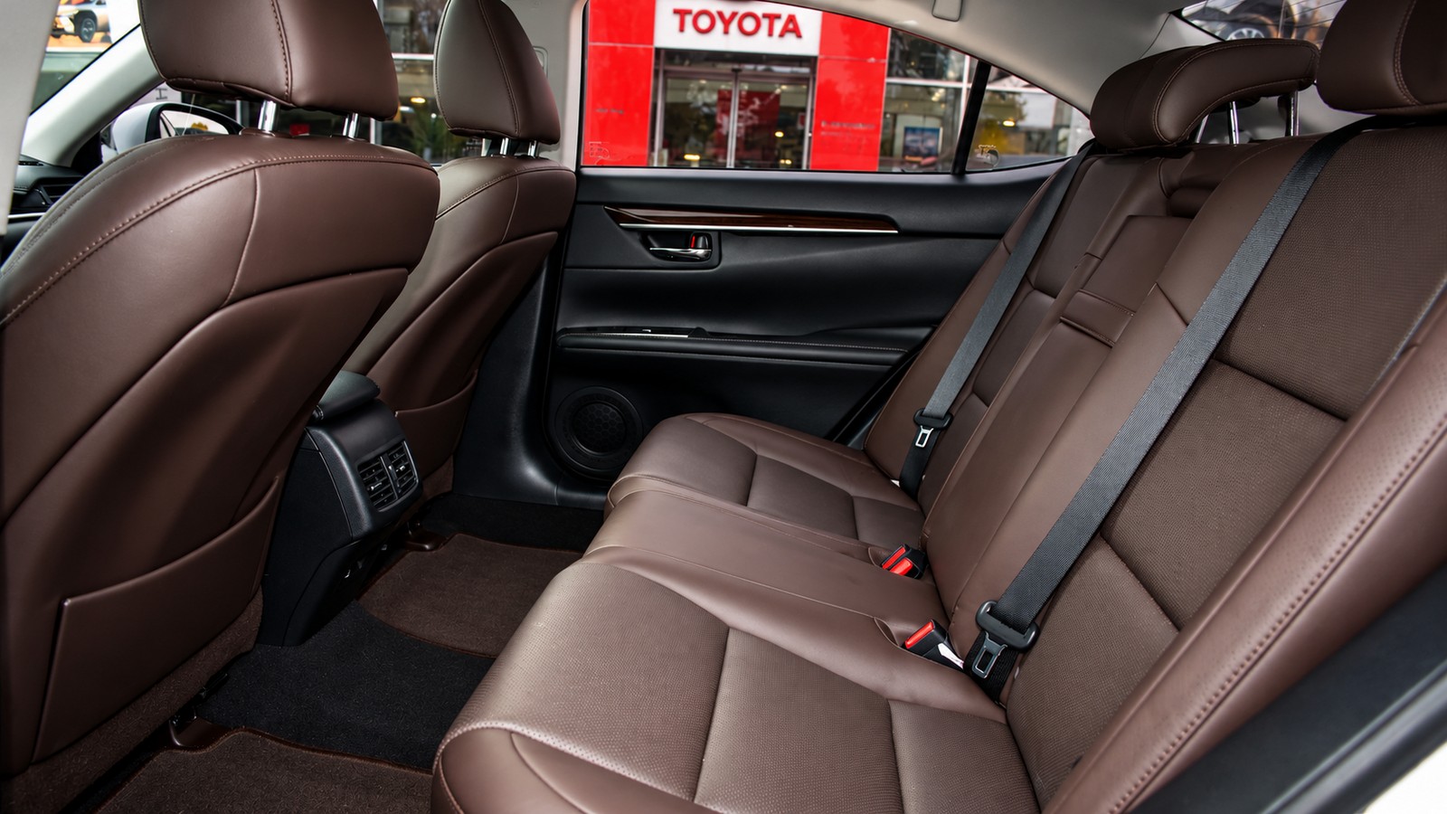 Lexus ES 2018 року з пробігом 85155 км, Седан, Тойота Центр Житомир "Стар - Кар", м.Житомир - 1053000 ГРН | Фото № 11