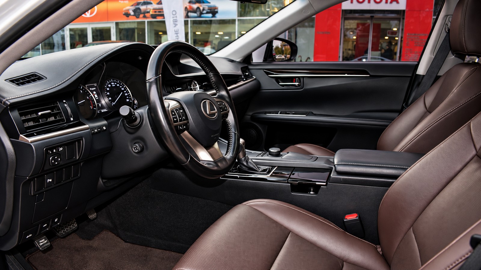 Lexus ES 2018 року з пробігом 85155 км, Седан, Тойота Центр Житомир "Стар - Кар", м.Житомир - 1053000 ГРН | Фото № 12