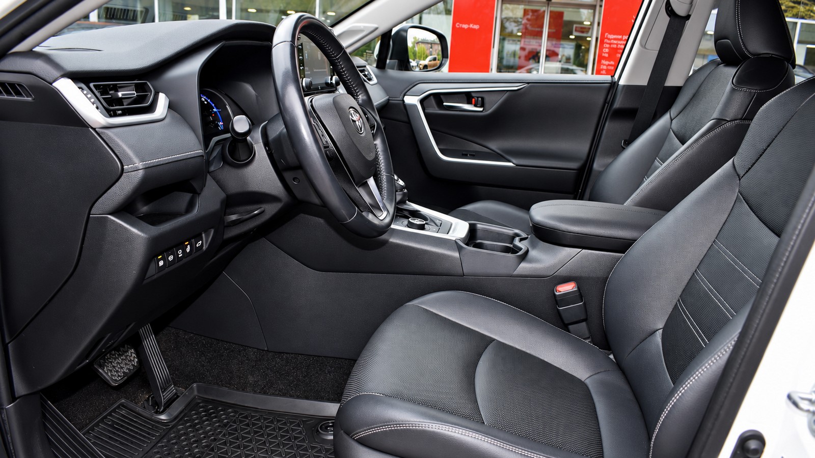 Toyota RAV4 2020 року з пробігом 116872 км, Універсал, Тойота Центр Житомир "Стар - Кар", м.Житомир - 1566000 ГРН | Фото № 12