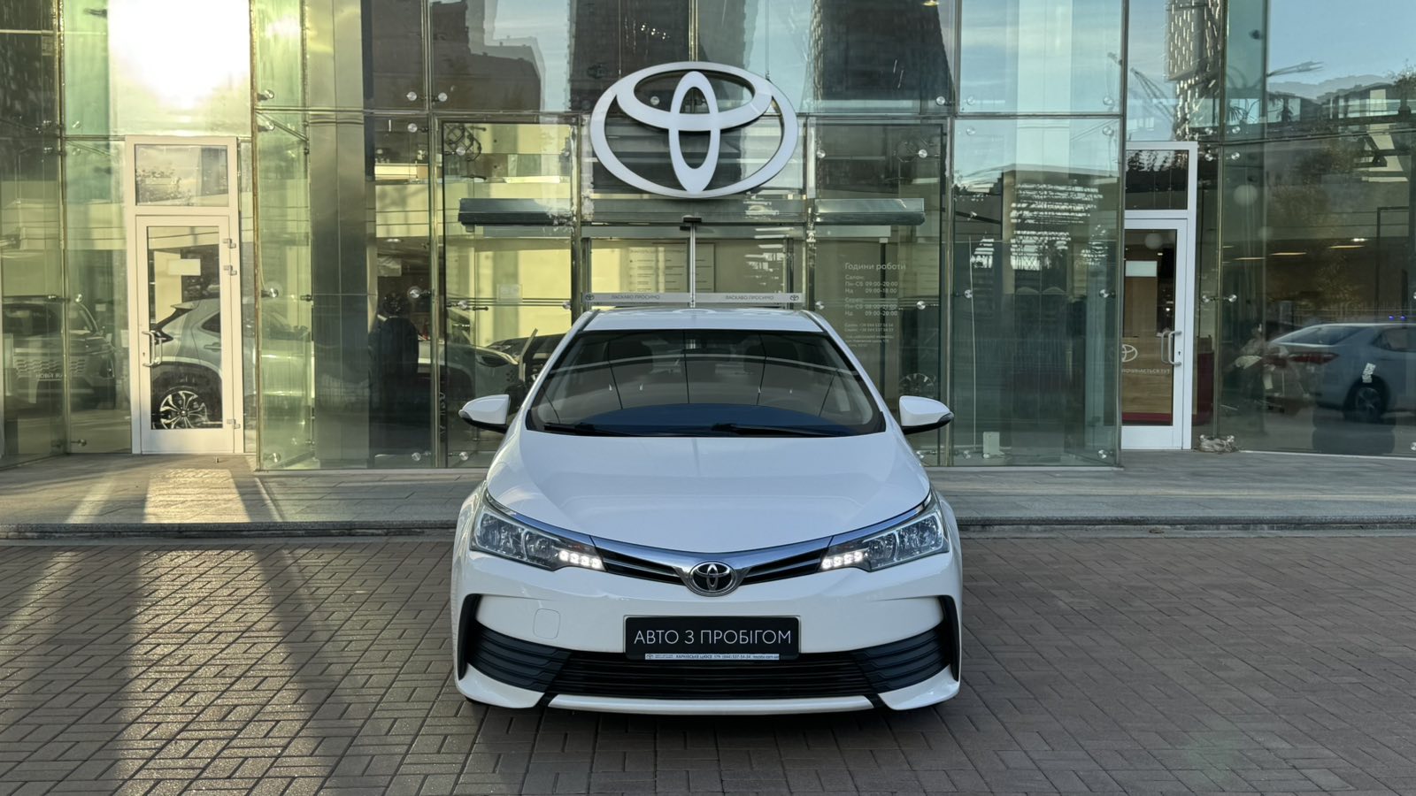 Toyota COROLLA 2018 року, Седан, Тойота Центр Київ "Автосаміт Укравто", м.Київ | Фото № 5 Toyota COROLLA 2018 року з пробігом 112098 км, Седан, Тойота Центр Київ "Автосаміт Укравто", м.Київ - 490000 ГРН | Фото № 5