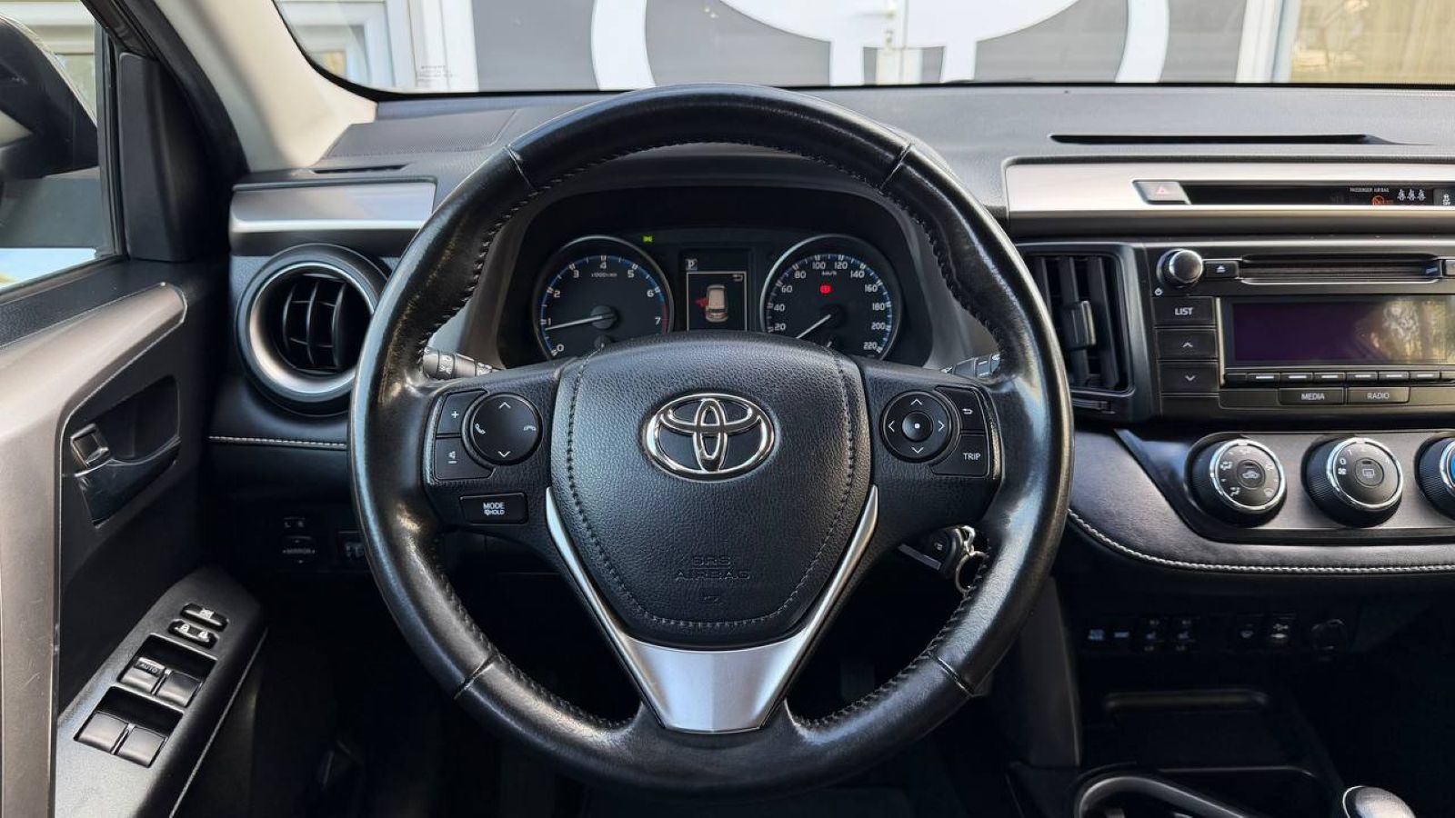 Toyota RAV4 2017 року, Універсал, Тойота Центр Одеса "Інжпроект", м.Одеса | Фото № 9 Toyota RAV4 2017 року з пробігом 137109 км, Універсал, Тойота Центр Одеса "Інжпроект", м.Одеса - 850000 ГРН | Фото № 9