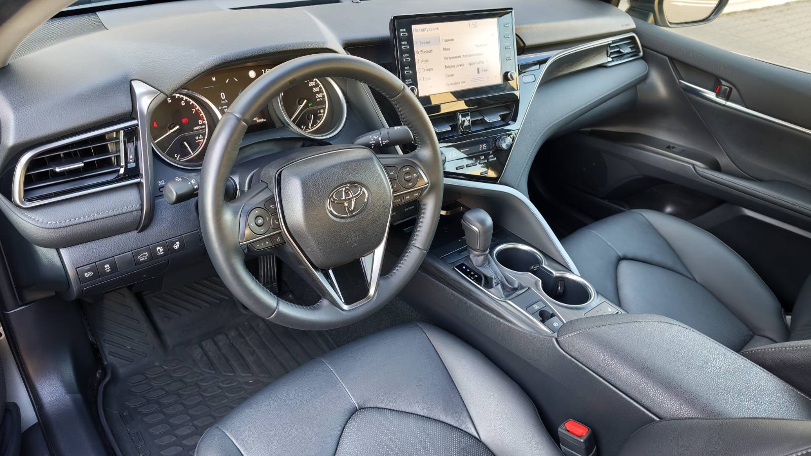 Toyota CAMRY 2024 року, Седан, Тойота Центр Київ "ВІДІ Аеропорт", м.Київ | Фото № 14 Toyota CAMRY 2024 року з пробігом 11547 км, Седан, Тойота Центр Київ "ВІДІ Аеропорт", м.Київ - 1550000 ГРН | Фото № 14
