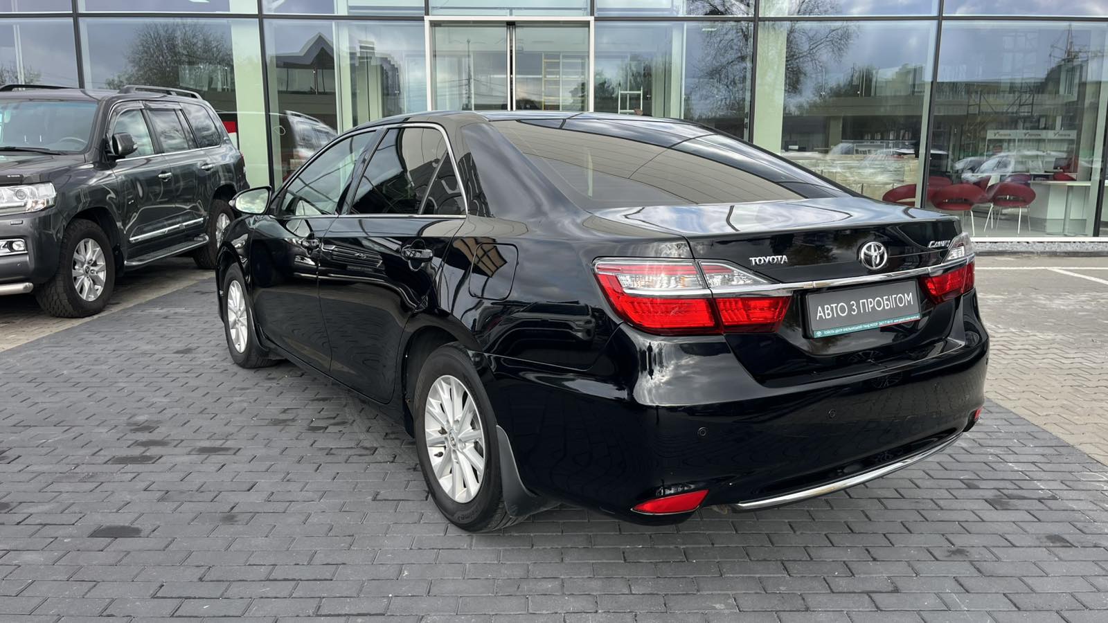 Toyota CAMRY 2016 року з пробігом 195696 км, Седан, Тойота Центр Хмельницький "Гранд Мотор", м.Хмельницький - 656000 ГРН | Фото № 2