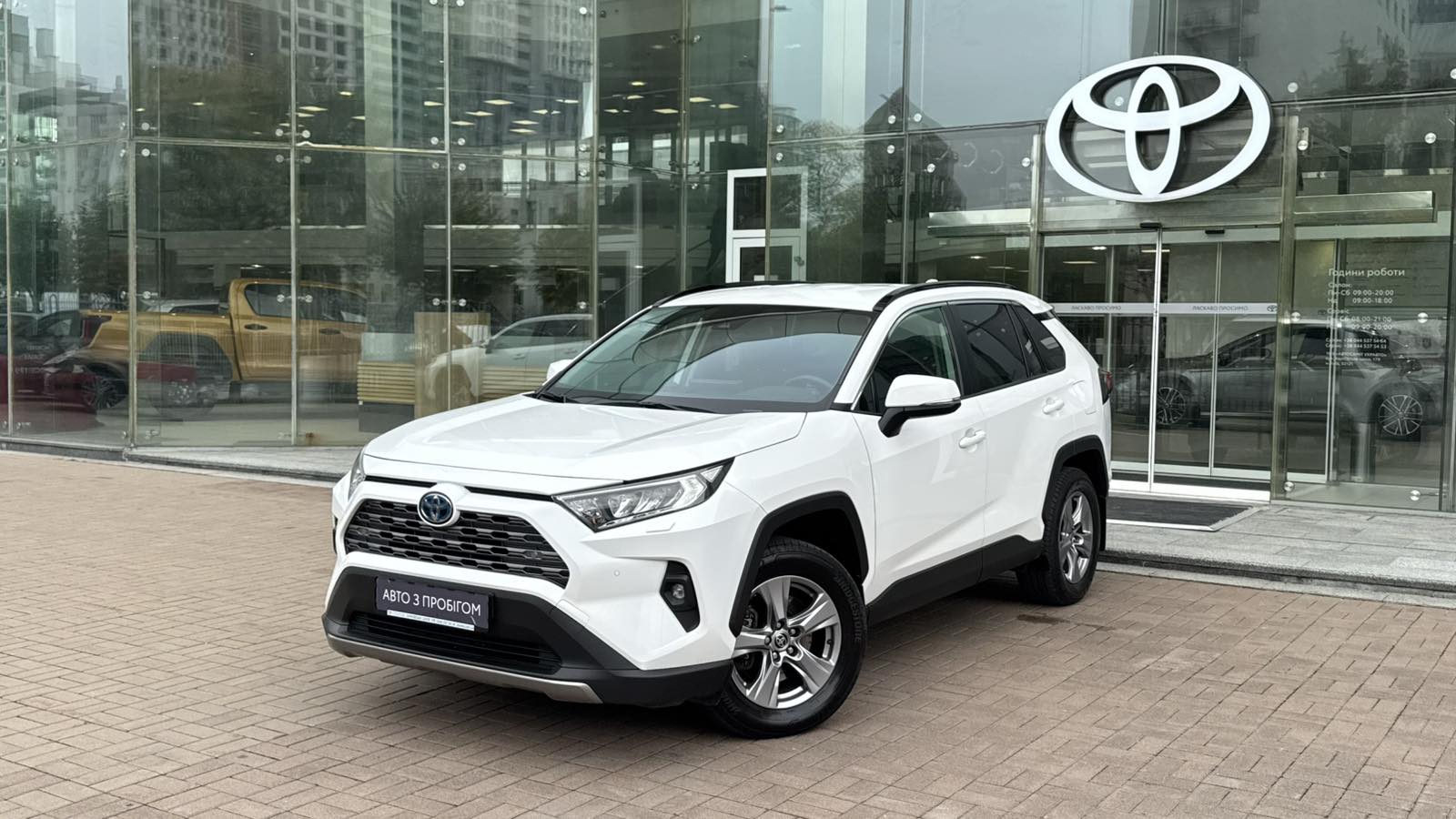 Toyota RAV4 2022 року, Універсал, Тойота Центр Київ "Автосаміт Укравто", м.Київ | Фото № 1 Toyota RAV4 2022 року з пробігом 100340 км, Універсал, Тойота Центр Київ "Автосаміт Укравто", м.Київ - 1525000 ГРН | Фото № 1