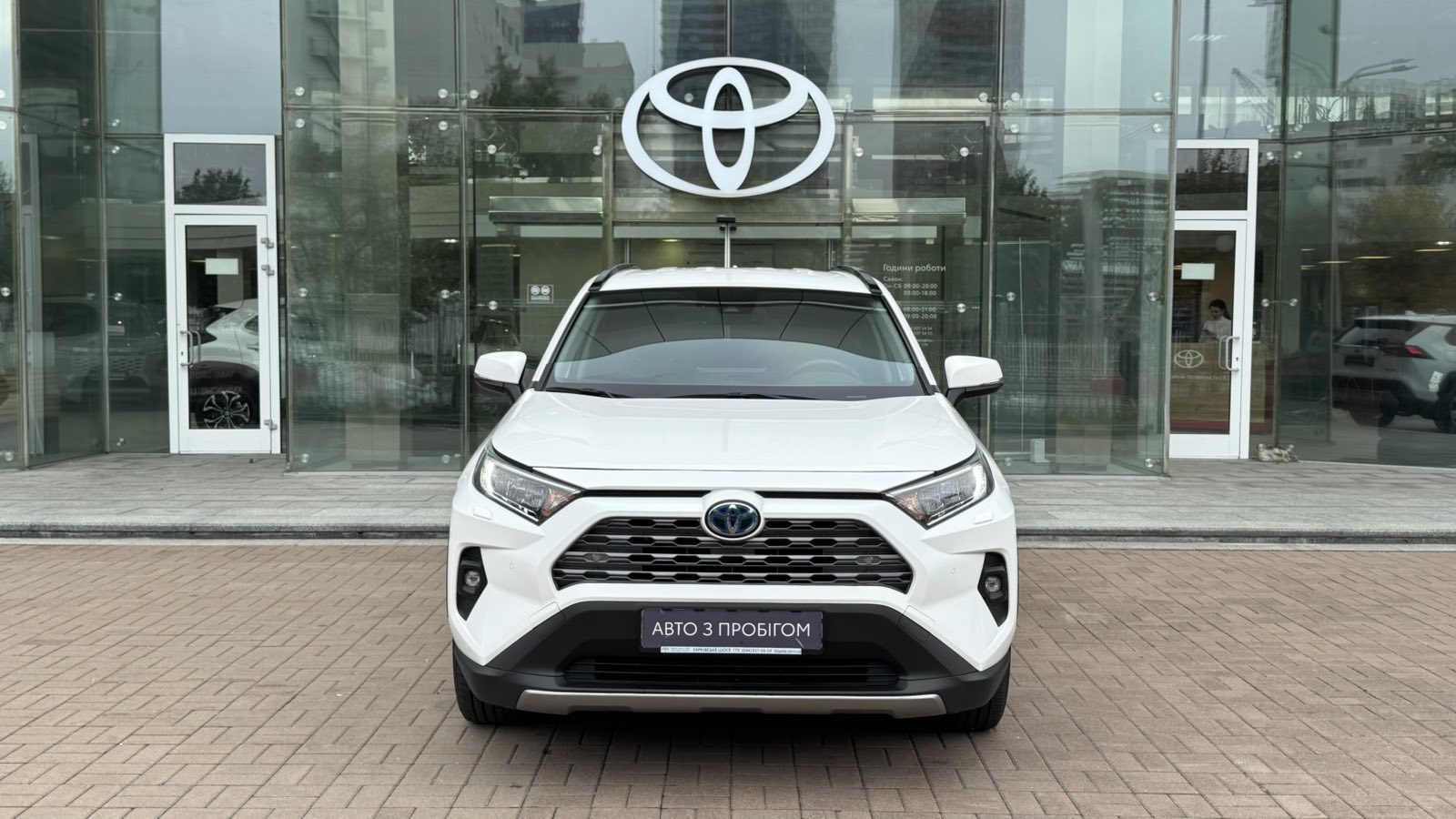 Toyota RAV4 2022 року, Універсал, Тойота Центр Київ "Автосаміт Укравто", м.Київ | Фото № 5 Toyota RAV4 2022 року з пробігом 100340 км, Універсал, Тойота Центр Київ "Автосаміт Укравто", м.Київ - 1525000 ГРН | Фото № 5