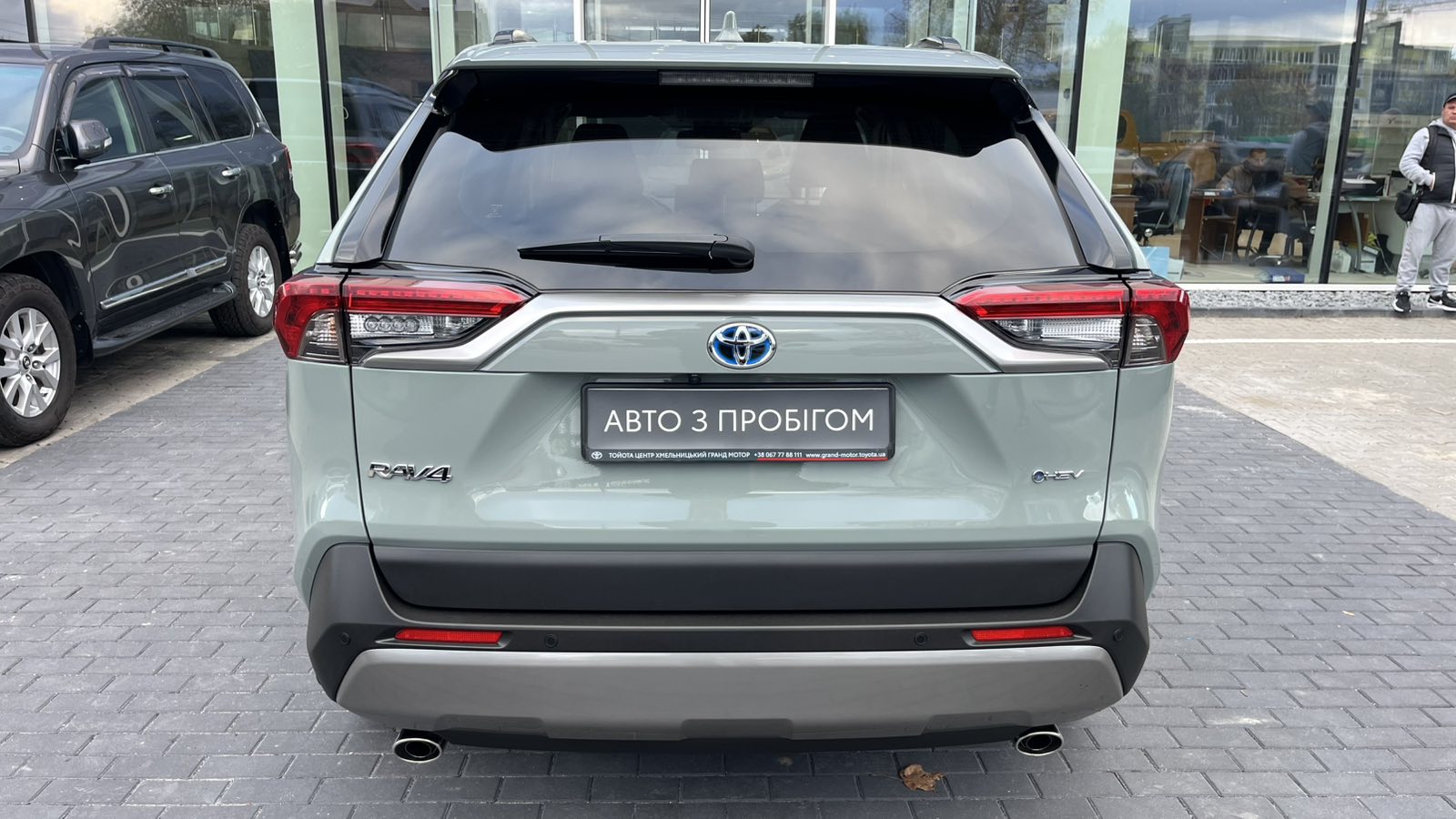 Toyota RAV4 2025 року, Універсал, Тойота Центр Хмельницький "Гранд Мотор", м.Хмельницький | Фото № 5 Toyota RAV4 2025 року з пробігом 16517 км, Універсал, Тойота Центр Хмельницький "Гранд Мотор", м.Хмельницький - 1876000 ГРН | Фото № 5