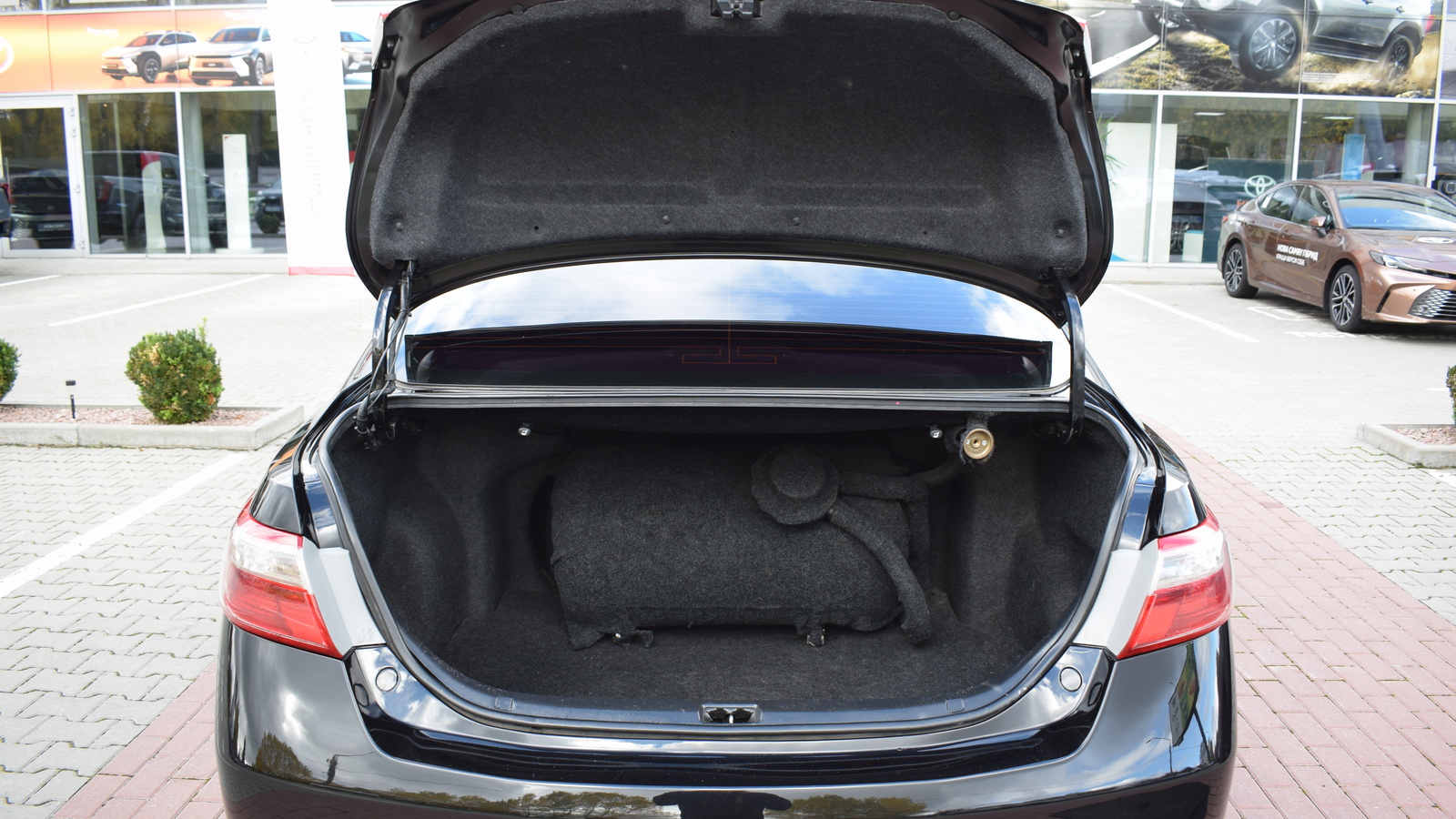 Toyota CAMRY 2009 року, Седан, Тойота Центр Житомир "Стар - Кар", м.Житомир | Фото № 10 Toyota CAMRY 2009 року з пробігом 211538 км, Седан, Тойота Центр Житомир "Стар - Кар", м.Житомир - 357238 ГРН | Фото № 10