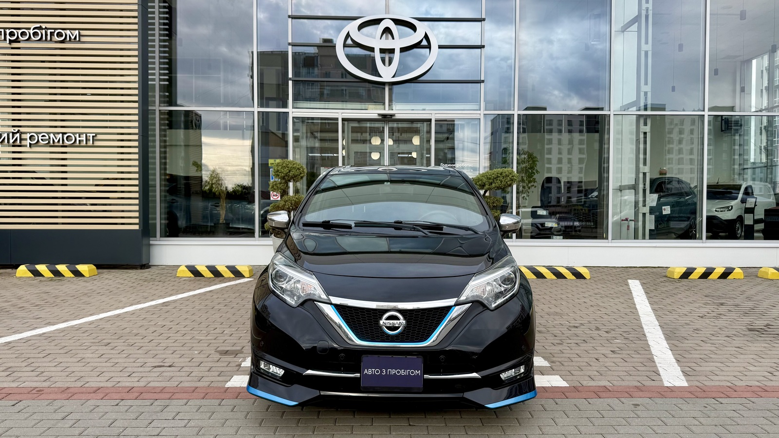 Інші авто NISSAN NOTE 2018 року, Хетчбек, Тойота Центр Чернігів "Соллі-Плюс", м.Чернігів | Фото № 5 Інші авто NISSAN NOTE 2018 року з пробігом 74910 км, Хетчбек, Тойота Центр Чернігів "Соллі-Плюс", м.Чернігів - 576000 ГРН | Фото № 5