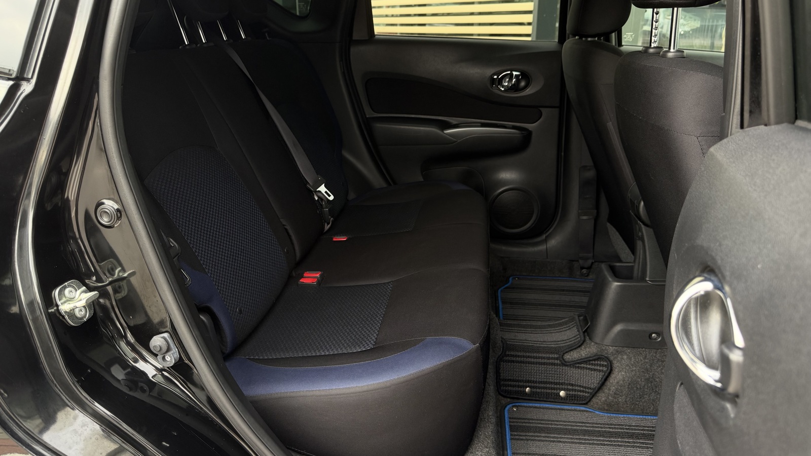 Інші авто NISSAN NOTE 2018 року, Хетчбек, Тойота Центр Чернігів "Соллі-Плюс", м.Чернігів | Фото № 7 Інші авто NISSAN NOTE 2018 року з пробігом 74910 км, Хетчбек, Тойота Центр Чернігів "Соллі-Плюс", м.Чернігів - 576000 ГРН | Фото № 7