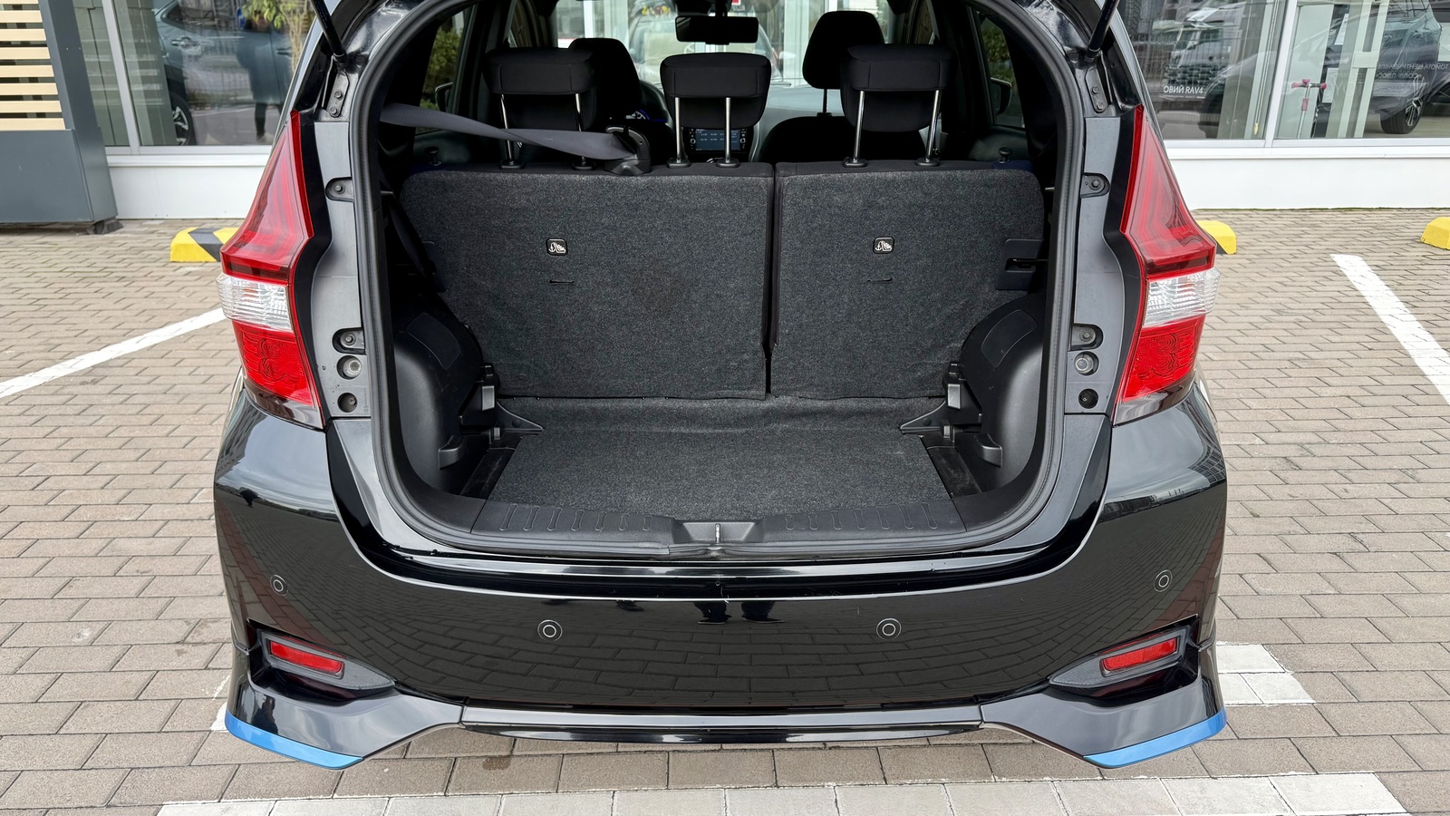 Інші авто NISSAN NOTE 2018 року, Хетчбек, Тойота Центр Чернігів "Соллі-Плюс", м.Чернігів | Фото № 10 Інші авто NISSAN NOTE 2018 року з пробігом 74910 км, Хетчбек, Тойота Центр Чернігів "Соллі-Плюс", м.Чернігів - 576000 ГРН | Фото № 10