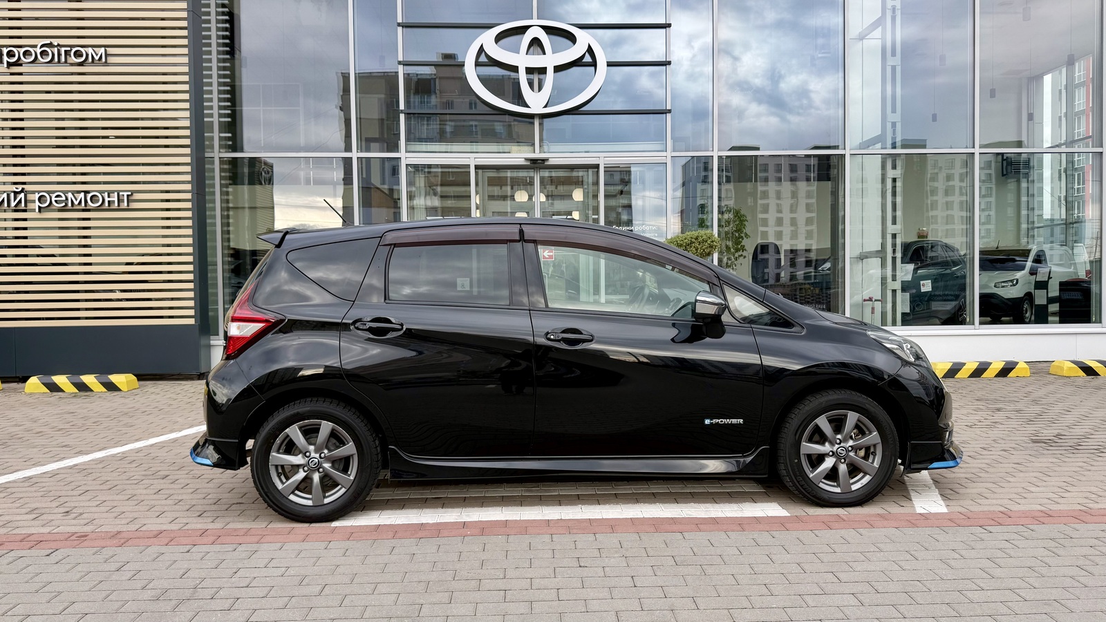 Інші авто NISSAN NOTE 2018 року, Хетчбек, Тойота Центр Чернігів "Соллі-Плюс", м.Чернігів | Фото № 16 Інші авто NISSAN NOTE 2018 року з пробігом 74910 км, Хетчбек, Тойота Центр Чернігів "Соллі-Плюс", м.Чернігів - 576000 ГРН | Фото № 16