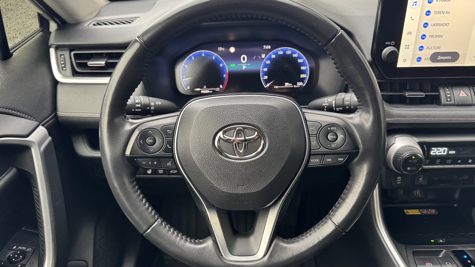 Toyota RAV4 2023 року, Універсал, Тойота Центр Київ "Автосаміт Укравто", м.Київ | Фото № 13 Toyota RAV4 2023 року з пробігом 194197 км, Універсал, Тойота Центр Київ "Автосаміт Укравто", м.Київ - 1188000 ГРН | Фото № 13