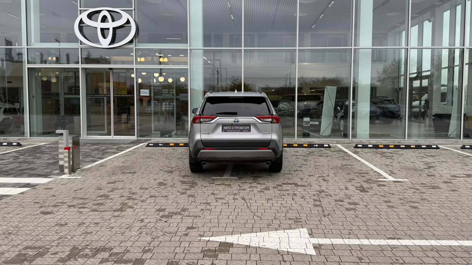 Toyota RAV4 2021 року з пробігом 69704 км, Універсал, Тойота Центр Рівне "Агат Авто", м.Рівне - 1526610 ГРН | Фото № 4