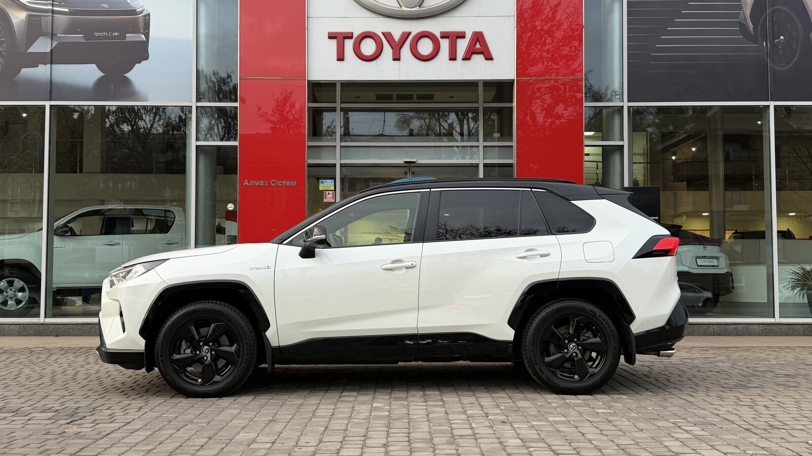 Toyota RAV4 2018 року з пробігом 196100 км, Універсал, Тойота Центр Кривий Ріг "Алмаз Сістем", м.Кривий Ріг - 1220000 ГРН | Фото № 3