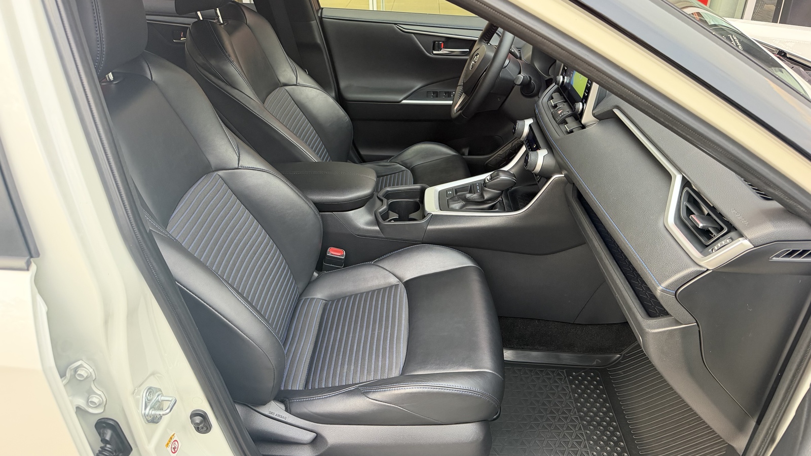 Toyota RAV4 2018 року з пробігом 196100 км, Універсал, Тойота Центр Кривий Ріг "Алмаз Сістем", м.Кривий Ріг - 1220000 ГРН | Фото № 6