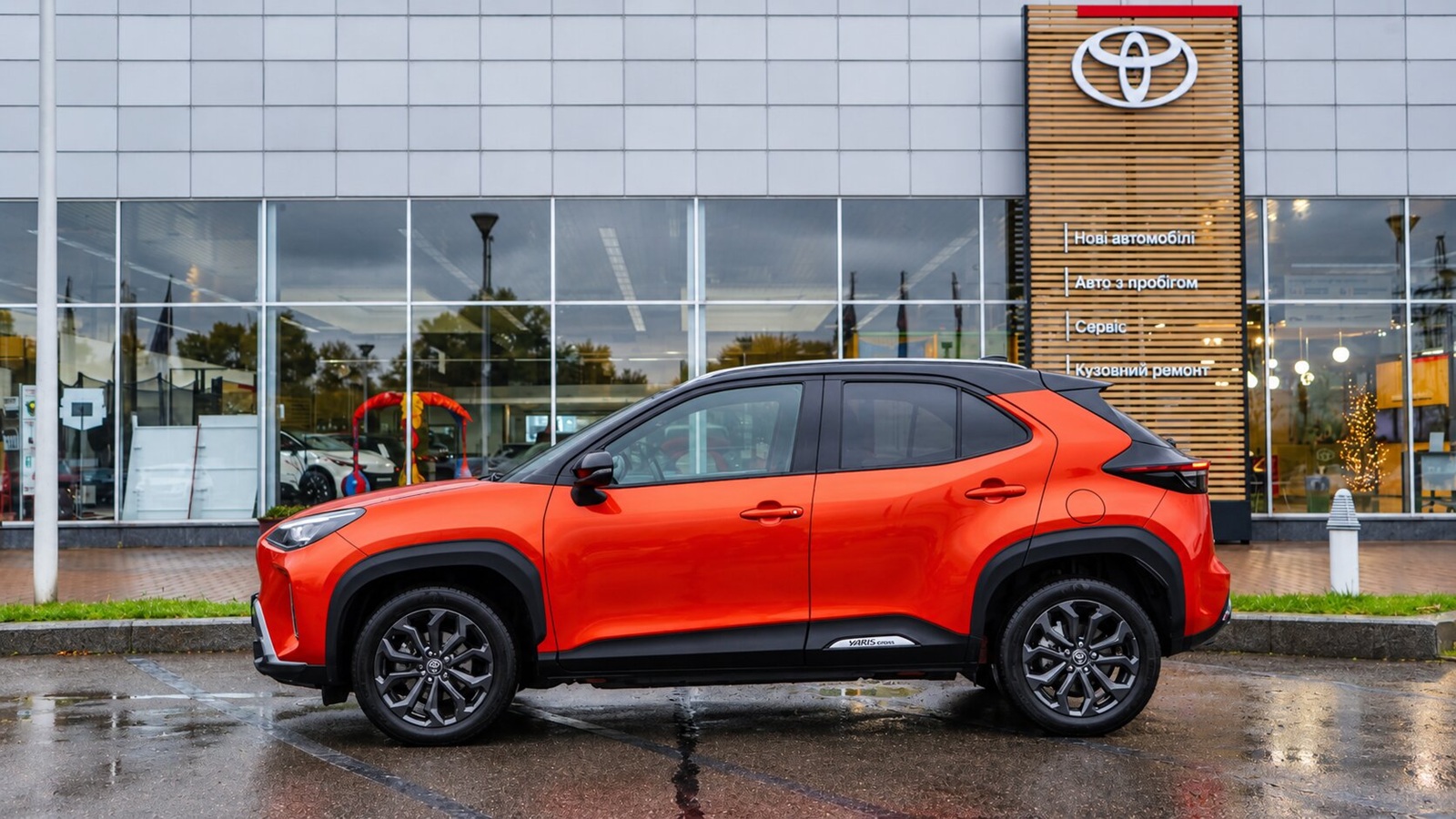 Toyota YARIS CROSS 2022 року, Універсал, Тойота Центр Київ "Автосаміт Укравто Столичне", м.Київ | Фото № 3 Toyota YARIS CROSS 2022 року з пробігом 48747 км, Універсал, Тойота Центр Київ "Автосаміт Укравто Столичне", м.Київ - 1203000 ГРН | Фото № 3