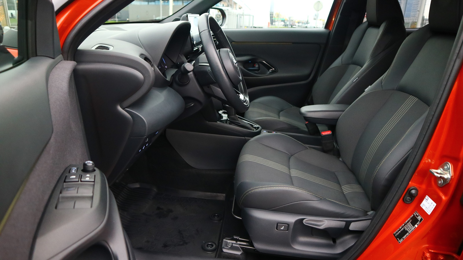 Toyota YARIS CROSS 2022 року, Універсал, Тойота Центр Київ "Автосаміт Укравто Столичне", м.Київ | Фото № 13 Toyota YARIS CROSS 2022 року з пробігом 48747 км, Універсал, Тойота Центр Київ "Автосаміт Укравто Столичне", м.Київ - 1203000 ГРН | Фото № 13
