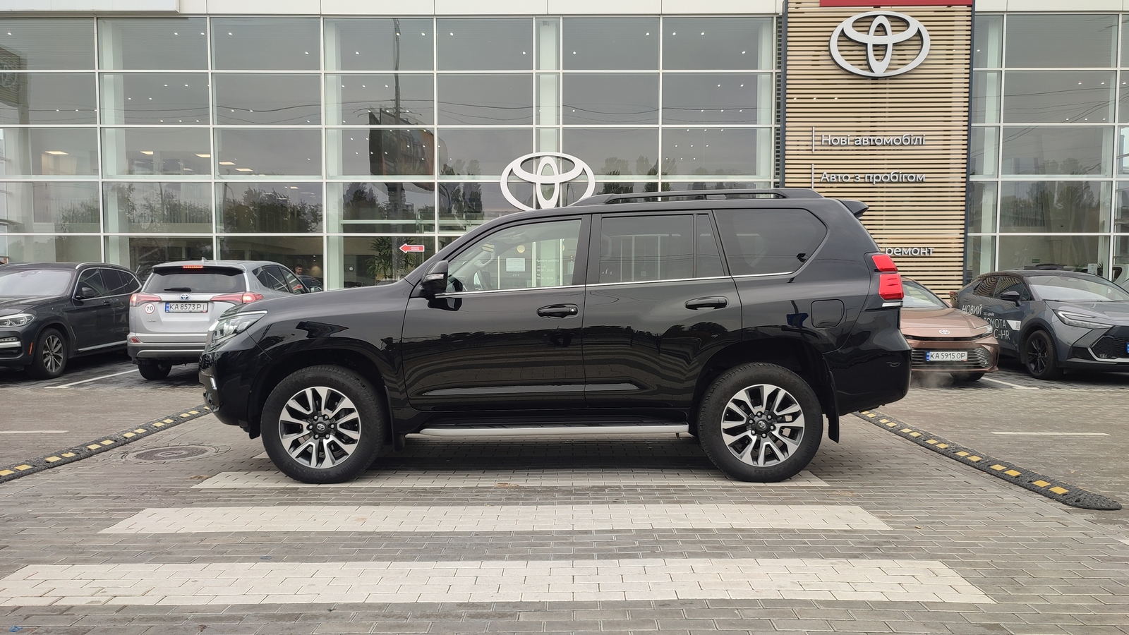 Toyota LAND CRUISER PRADO 2022 року, Універсал, Тойота Центр Київ "ВіДі Автострада", м.Київ | Фото № 3 Toyota LAND CRUISER PRADO 2022 року з пробігом 101075 км, Універсал, Тойота Центр Київ "ВіДі Автострада", м.Київ - 2080000 ГРН | Фото № 3