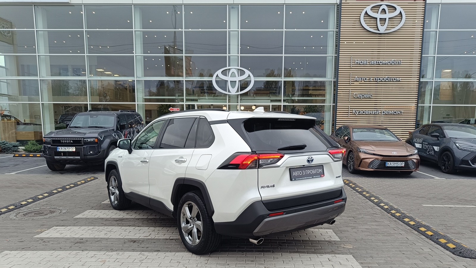Toyota RAV4 2021 року, Універсал, Тойота Центр Київ "ВіДі Автострада", м.Київ | Фото № 2 Toyota RAV4 2021 року з пробігом 67297 км, Універсал, Тойота Центр Київ "ВіДі Автострада", м.Київ - 1620000 ГРН | Фото № 2