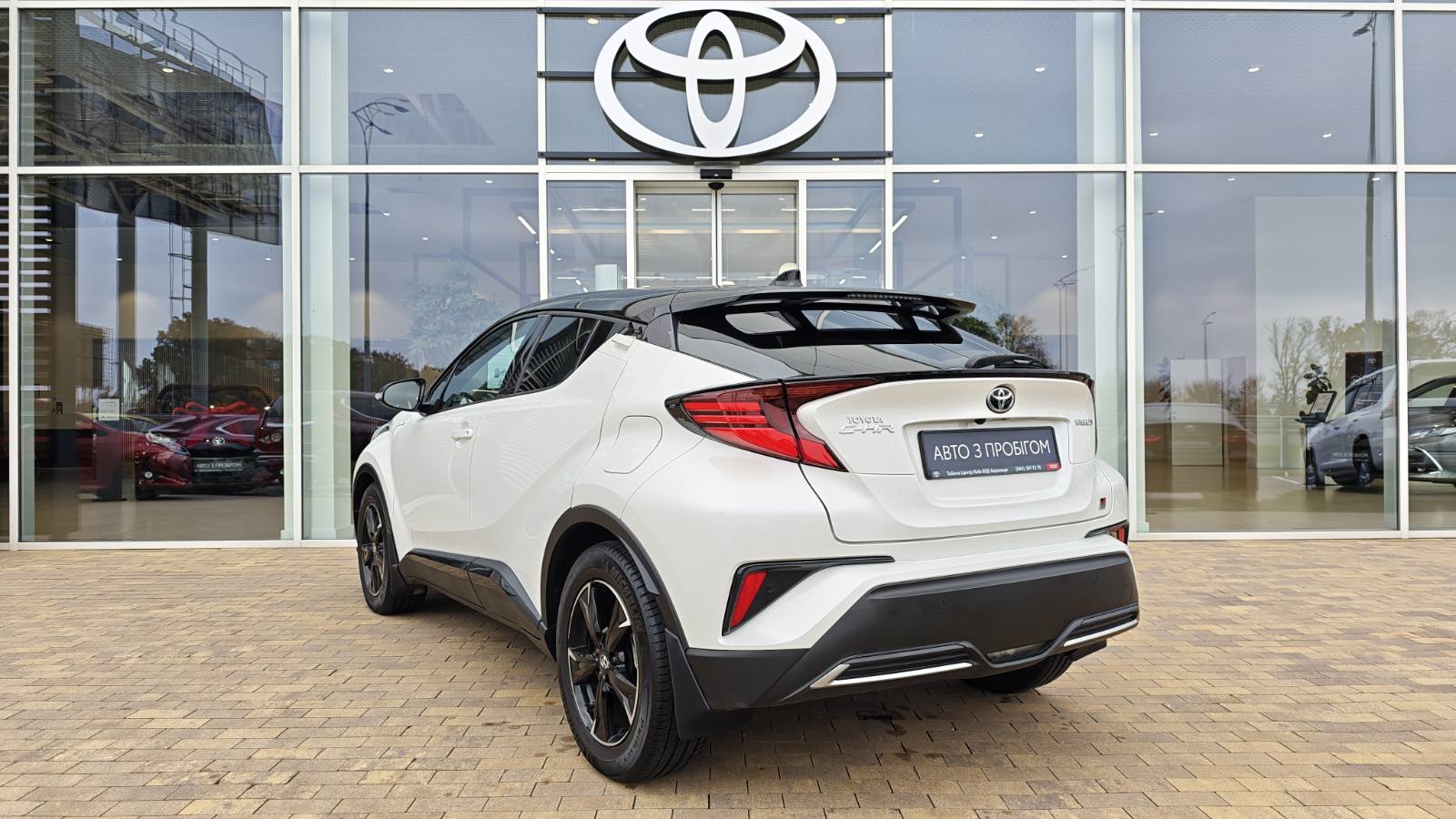 Toyota C-HR 2021 року, Хетчбек, Тойота Центр Київ "ВІДІ Аеропорт", м.Київ | Фото № 2 Toyota C-HR 2021 року з пробігом 49308 км, Хетчбек, Тойота Центр Київ "ВІДІ Аеропорт", м.Київ - 1300000 ГРН | Фото № 2