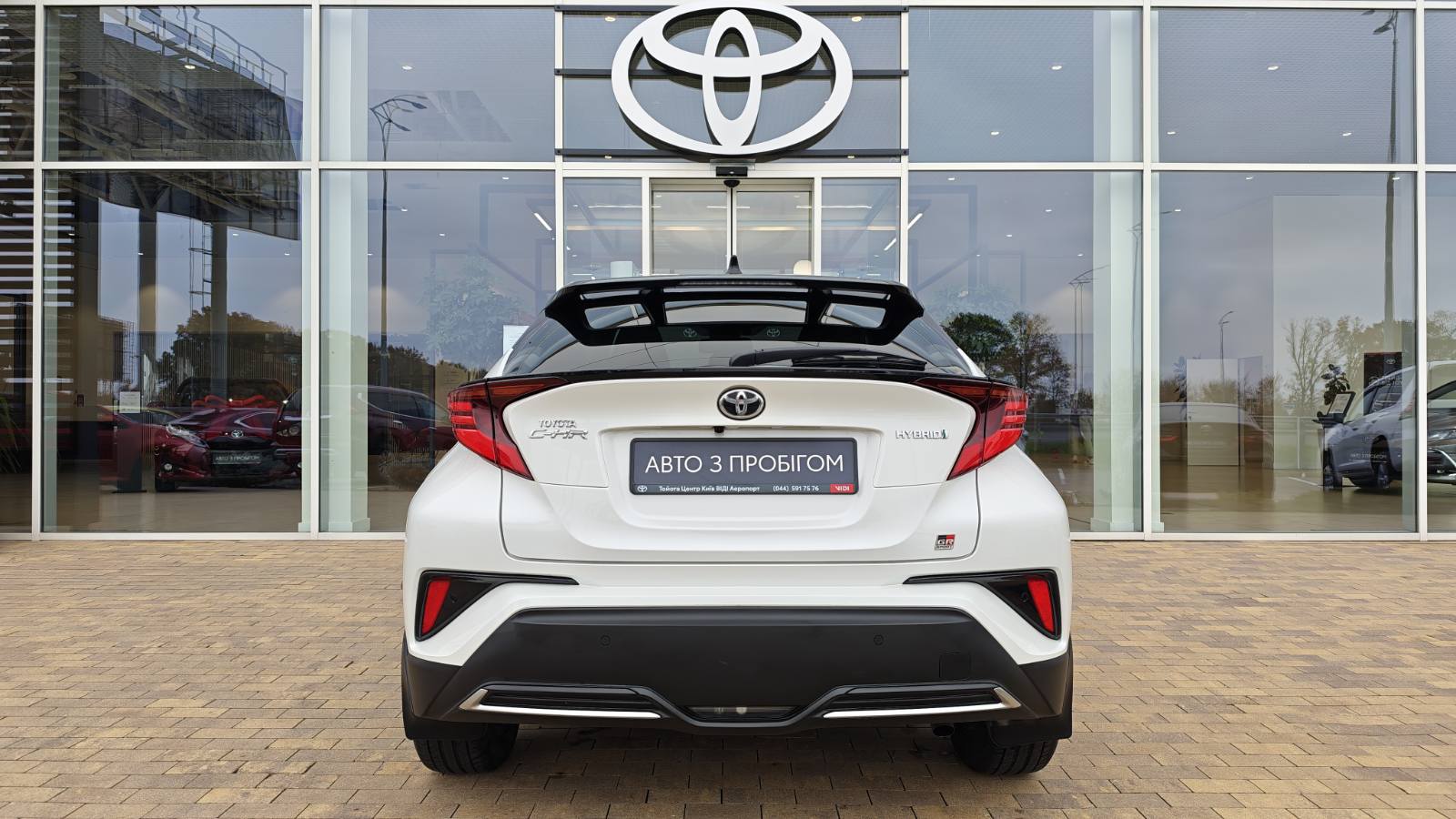 Toyota C-HR 2021 року, Хетчбек, Тойота Центр Київ "ВІДІ Аеропорт", м.Київ | Фото № 4 Toyota C-HR 2021 року з пробігом 49308 км, Хетчбек, Тойота Центр Київ "ВІДІ Аеропорт", м.Київ - 1300000 ГРН | Фото № 4