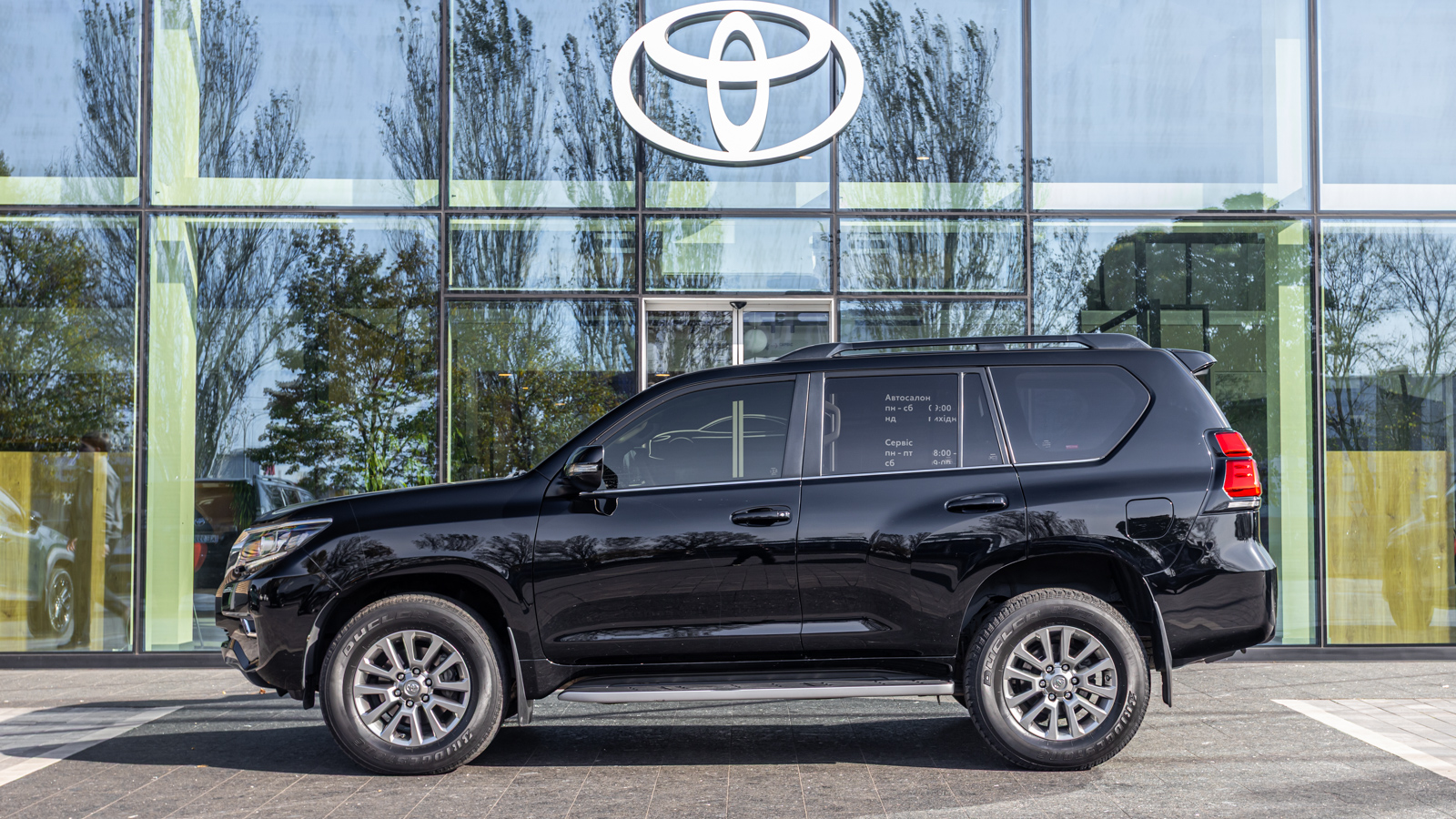 Toyota LAND CRUISER PRADO 2019 року, Універсал, Тойота Центр Дніпро "Алмаз Мотор" на Запорізькому шосе, м.Дніпро | Фото № 3 Toyota LAND CRUISER PRADO 2019 року з пробігом 186230 км, Універсал, Тойота Центр Дніпро "Алмаз Мотор" на Запорізькому шосе, м.Дніпро - 1800000 ГРН | Фото № 3